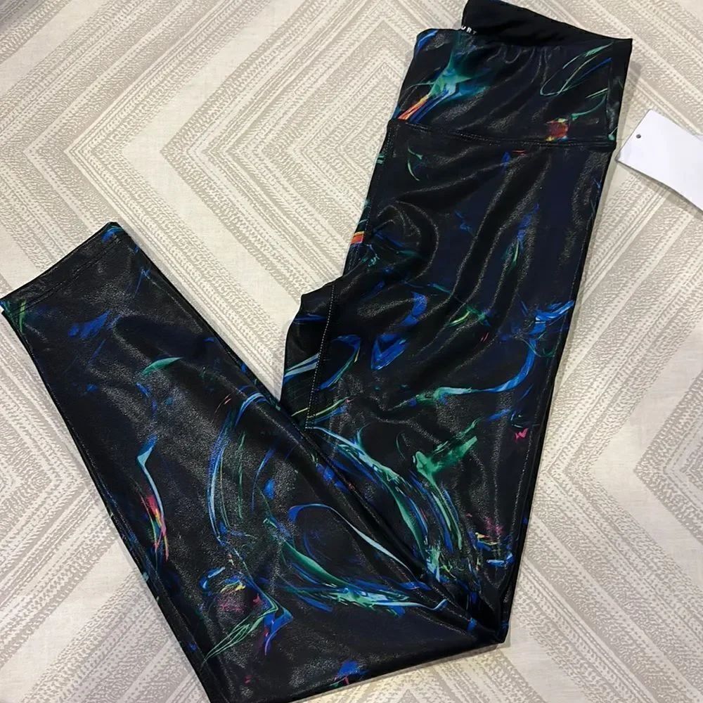 Heroine Sport Women’s Aurora Marble Colored Leggings